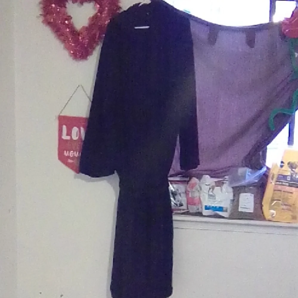 Men's Black Robe - Picture 1 of 2